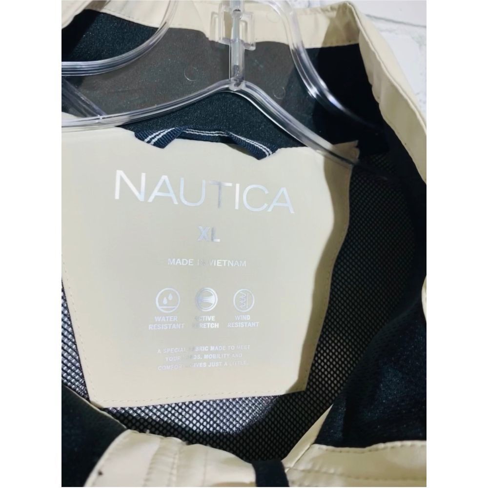 Nautica Men's Lightweight Stretch Golf Jacket - Picture 5 of 7